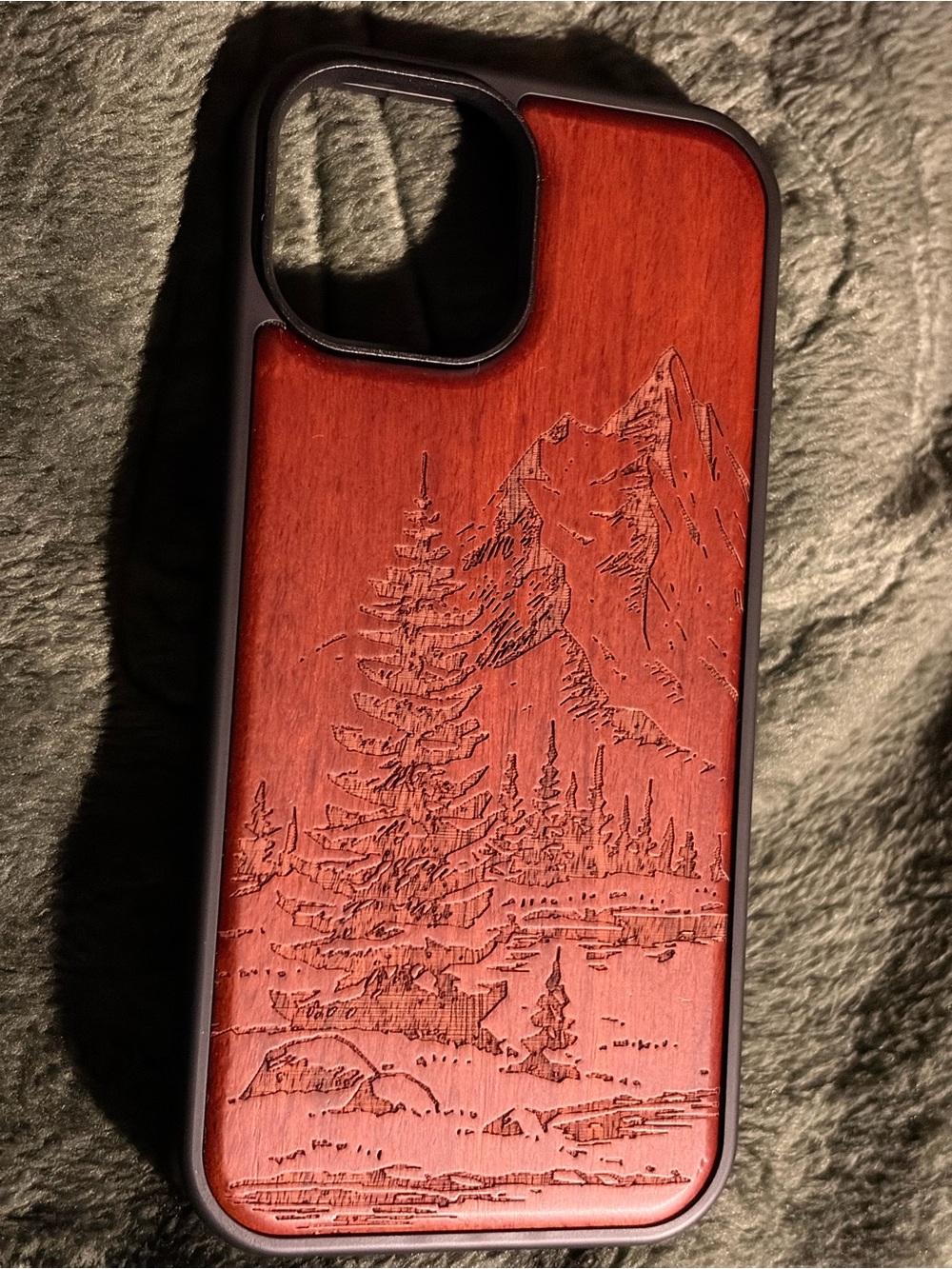 Engraved Mountain Wood Phone Case - Red iPhone 15 NEW in package